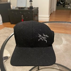 ARC’TERYX HAT